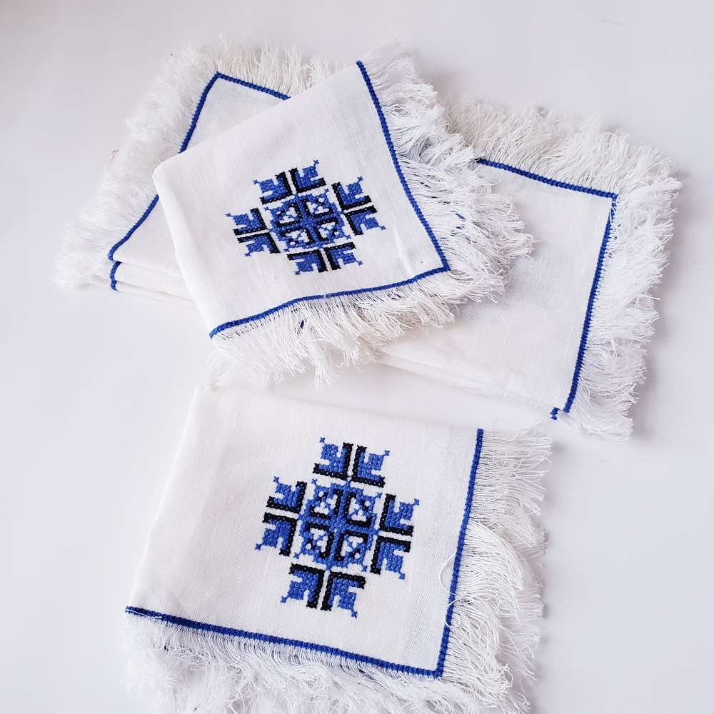 Vintage white and Blue Napkins
